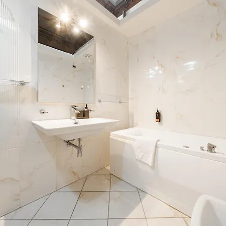 Immobo Domus - Piazza Maggiore View Apartment