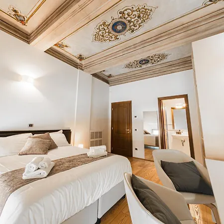 Immobo Domus - Piazza Maggiore View Apartment Bologna