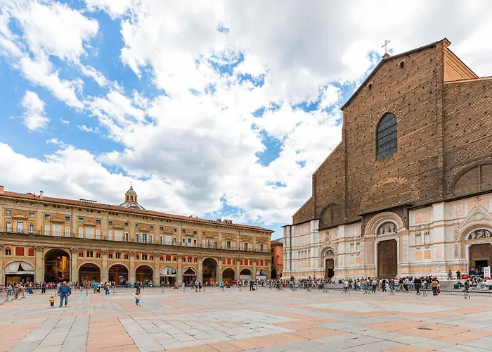 Immobo Domus - Piazza Maggiore View アパート